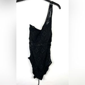 Becca Womens Adeline Crochet One Piece Swimsuit Black Large
